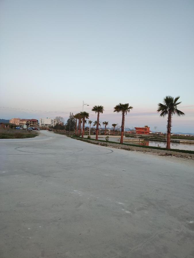 Sabi Apartment Golem Qerret Exterior foto