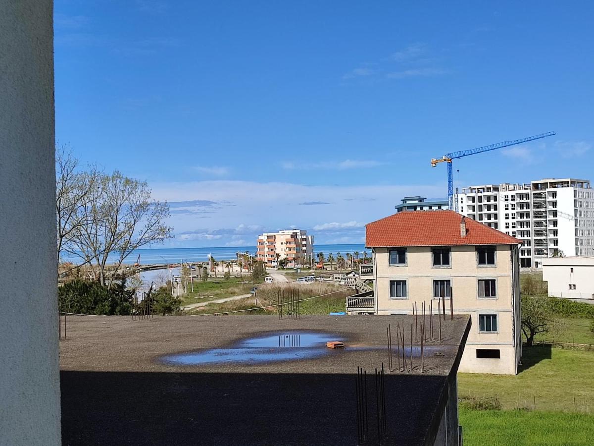 Sabi Apartment Golem Qerret Exterior foto